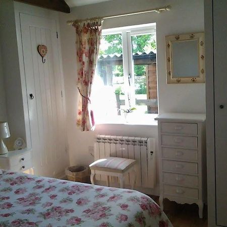 Stable Oak Cottages Maidstone Luaran gambar